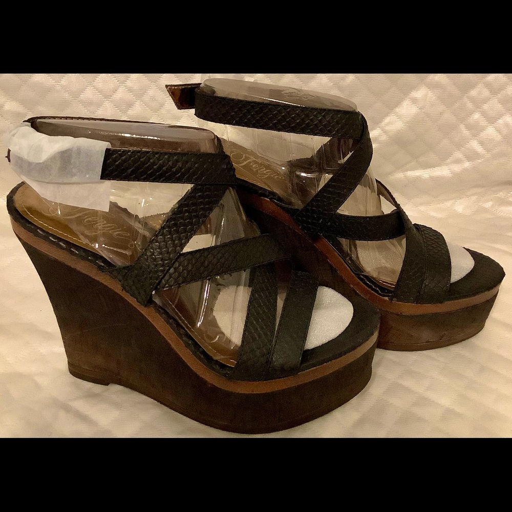 Gently used FERGIE RUSHER WEDGE SANDAL BLACK SNAKE STRAPS